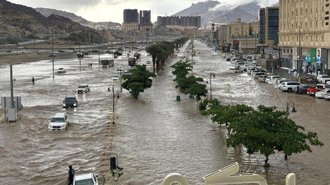 Banjir Besar di Arab Saudi, Sekolah Beralih ke Kelas Daring