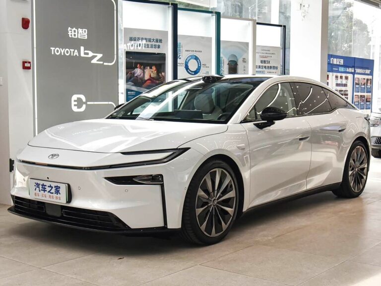 Spesifikasi Toyota bZ7: Sedan Listrik Canggih Jarak 710 Km!